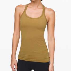 Lululemon Ebb to street tank